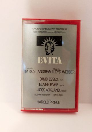 📼 Evita 