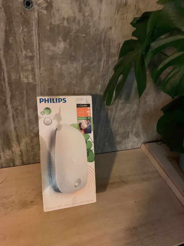 Aplique Philips pared