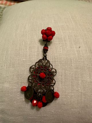 Collar Rojo y pendientes