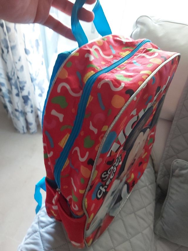 Mochila Escolar Mickey Mouse como nueva.