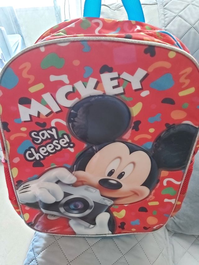 Mochila Escolar Mickey Mouse como nueva.