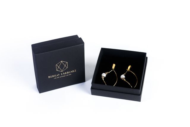 Pendientes largos M perlas ochapado oro 18