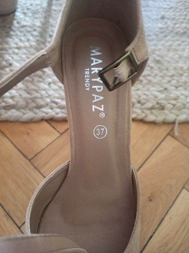 Sandalias de fiesta.