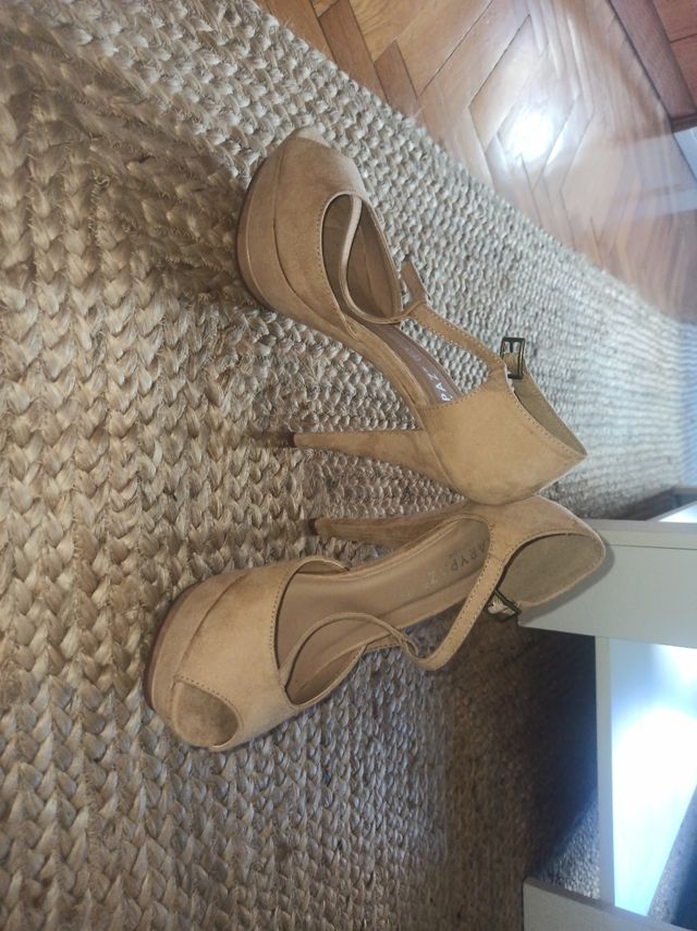 Sandalias de fiesta.