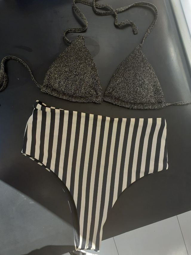 Costume due pezzi nuovo giallo e nero a righe con