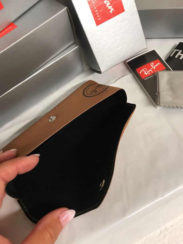 ESTUCHE RAYBAN NUEVO COLOR MARRON o NEGRO