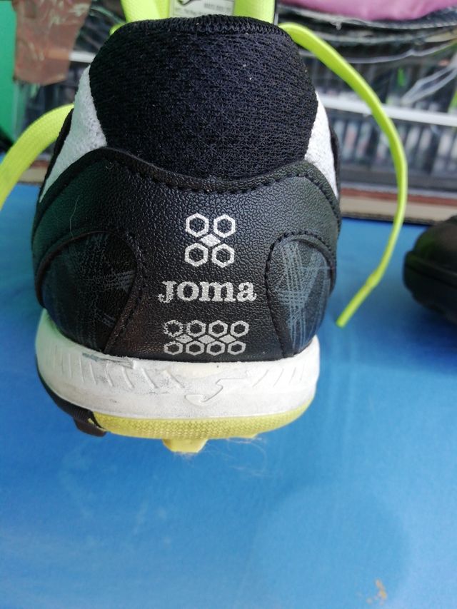 Botas fútbol Joma Maxima.