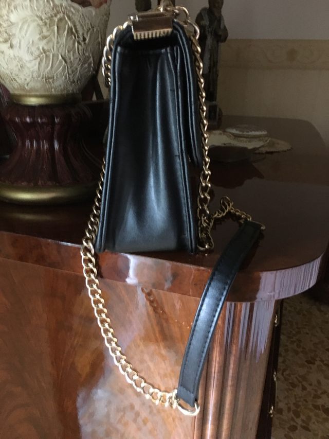 Borsetta donna con tracolla a catena