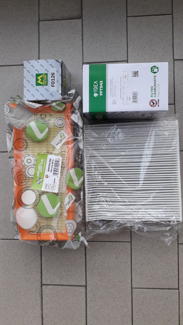 Renault clio captur  4 serie  15 dci kit 4 filtri