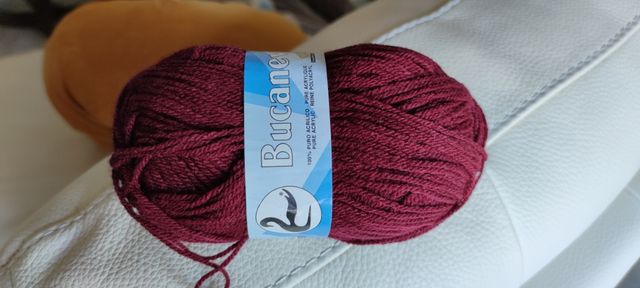 nuovissimi gomitoli di lana