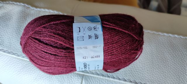 nuovissimi gomitoli di lana