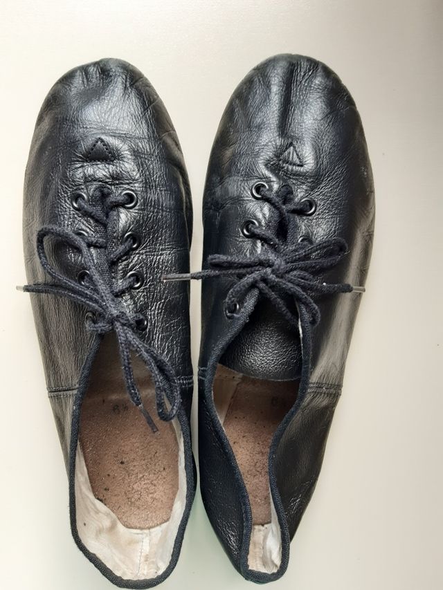 Sabatilles street funk Esther Anton.