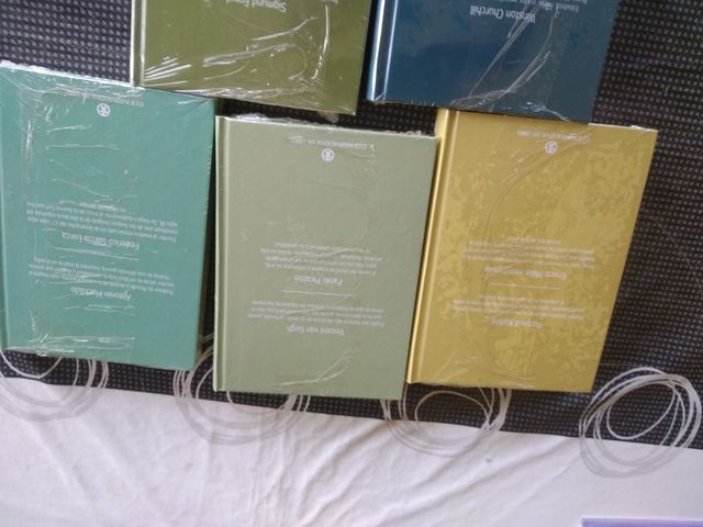 colección "Nombres que dejaron huella"