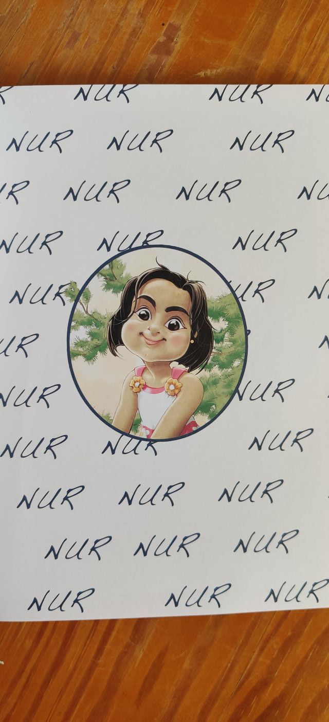 NUR y la casa embrujada. Casa de brujas.Como Nuevo