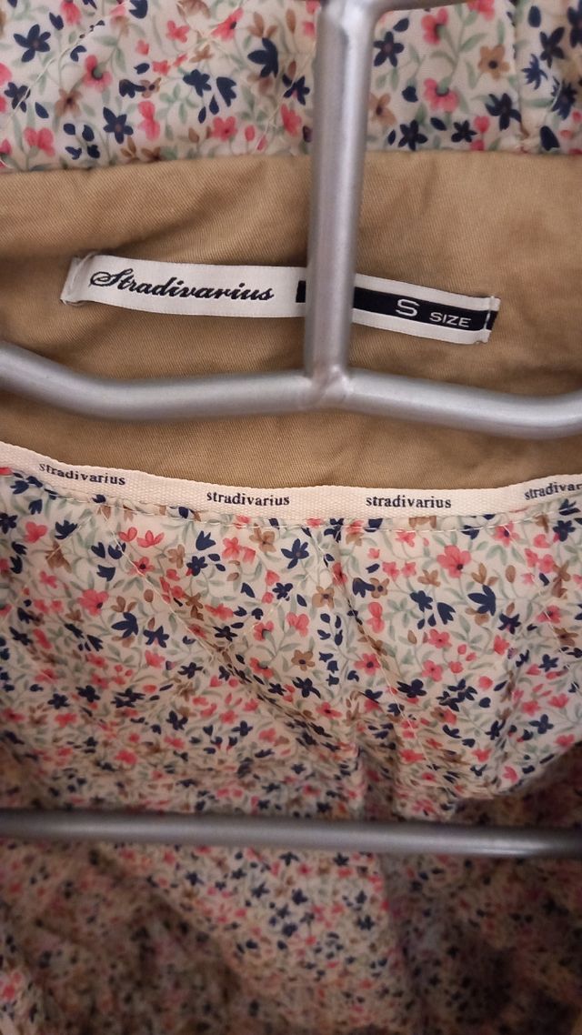 parca abrigo entretiempo.