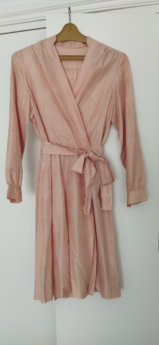 Vestido seda natural .