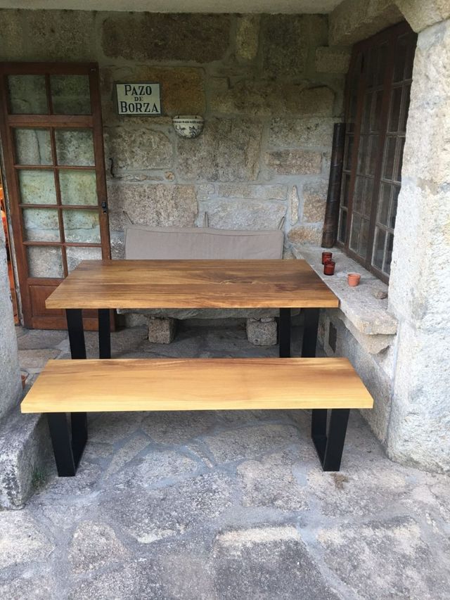 mesas de madera de iroko