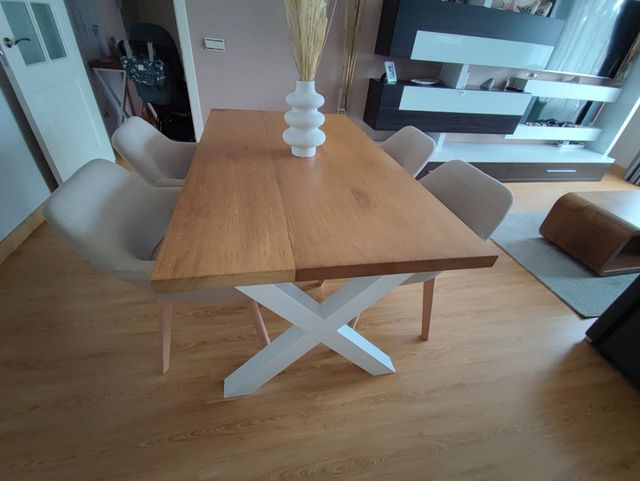 mesas de madera de iroko