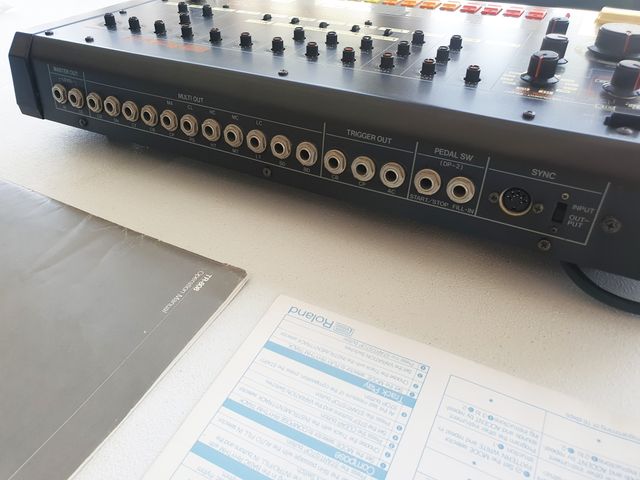 Roland TR-808 Rhythm Composer MINT