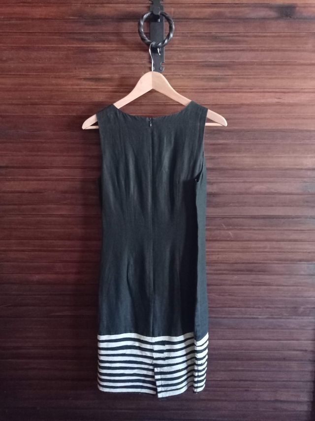 Vestido y chaqueta de lino