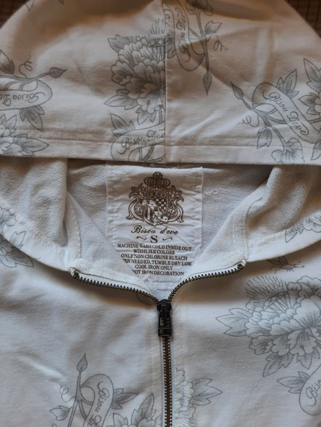 Sudadera chica.