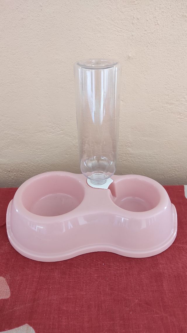 Comedero y bebedero para animales pequeños