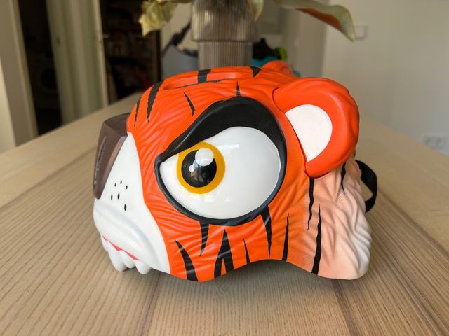 Casco para bici, patinete, etc niños