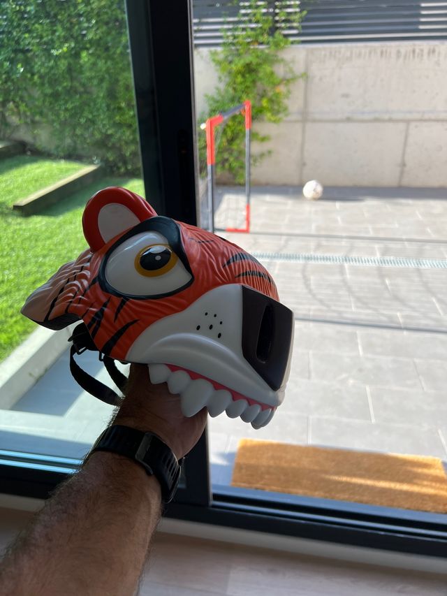 Casco para bici, patinete, etc niños