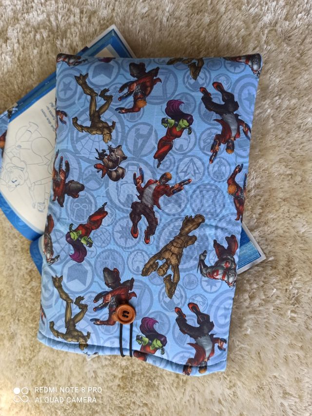 Saga Marvel (funda literaria y tablets)