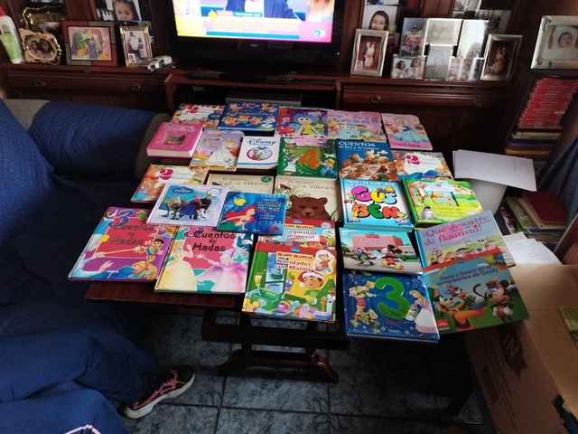 vendo cuentos y libros