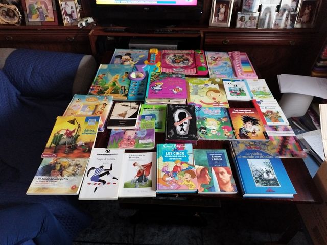 vendo cuentos y libros