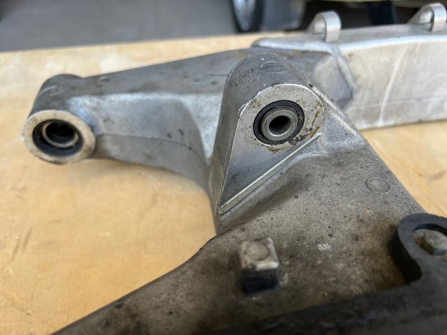 Basculante de aluminio honda cbr 600f 2001