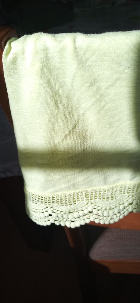 Top amarillo sin mangas de Primark