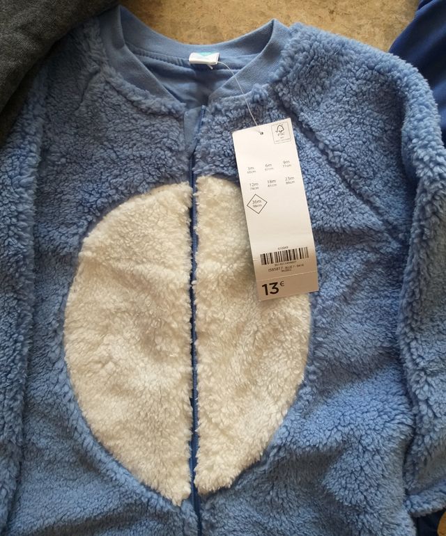 Pack ropa niño 3-4 años, 104cm. De regalo: guantes