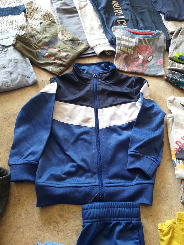 Pack ropa niño 3-4 años, 104cm. De regalo: guantes