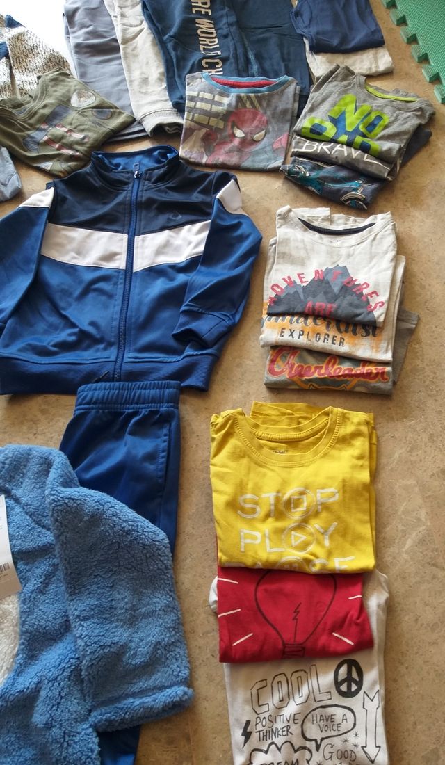Pack ropa niño 3-4 años, 104cm. De regalo: guantes