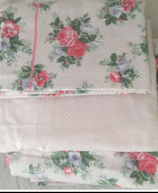 Juego de Sábanas . Cama de 90 cm. Franela