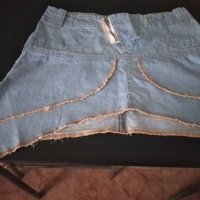 minifalda asimétrica