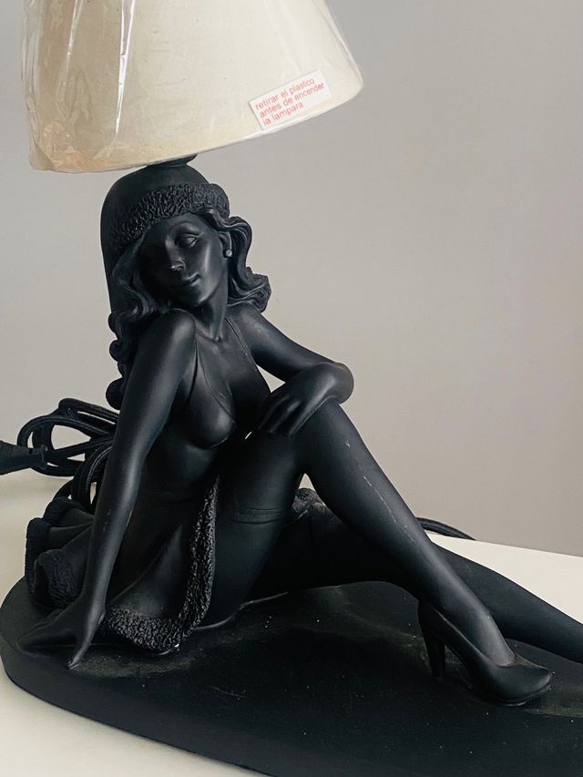 Preciosa lámpara pin Up