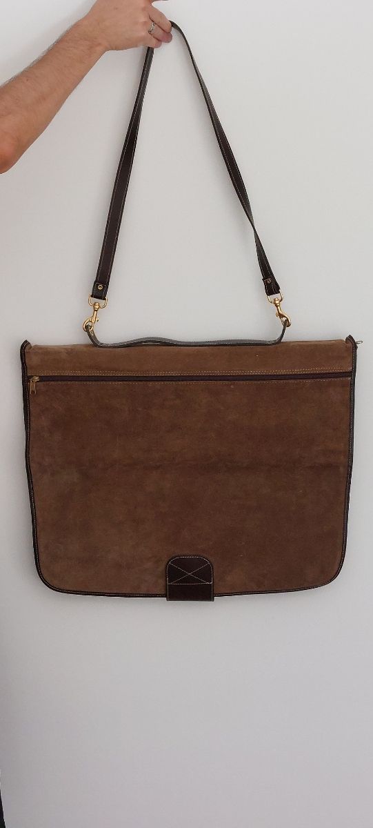 Portatrajes de piel y ante