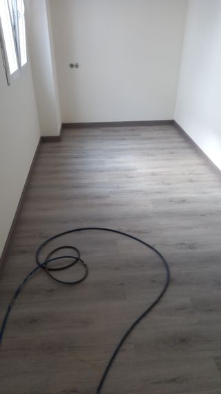 carpintero de madera con experiencia 