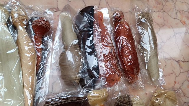 Pelo sintético para muñecas 