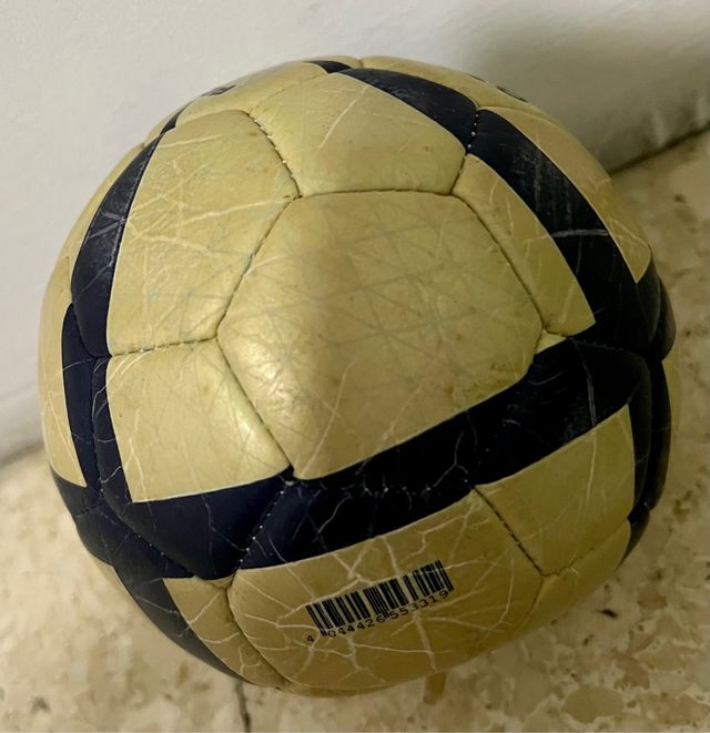 Balón Oficial Adidas UEFA Eurocopa  Portugal 2004.