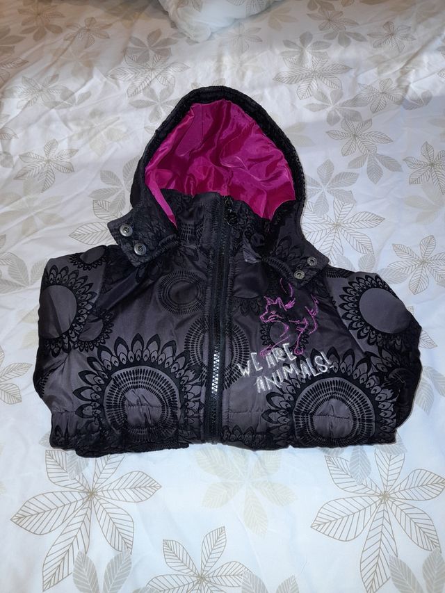 Abrigo niña 5/6 años Desigual