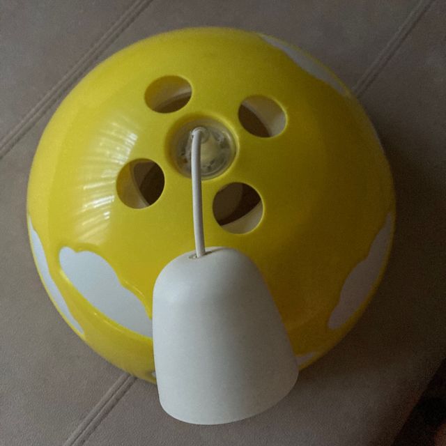 Lámpara Ikea niños