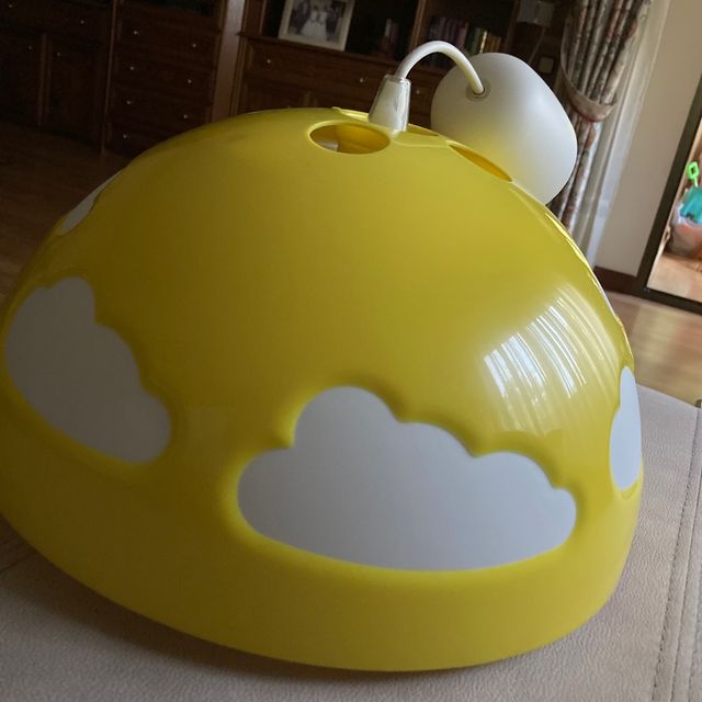 Lámpara Ikea niños