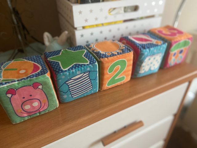 Cubos, dados para bebe