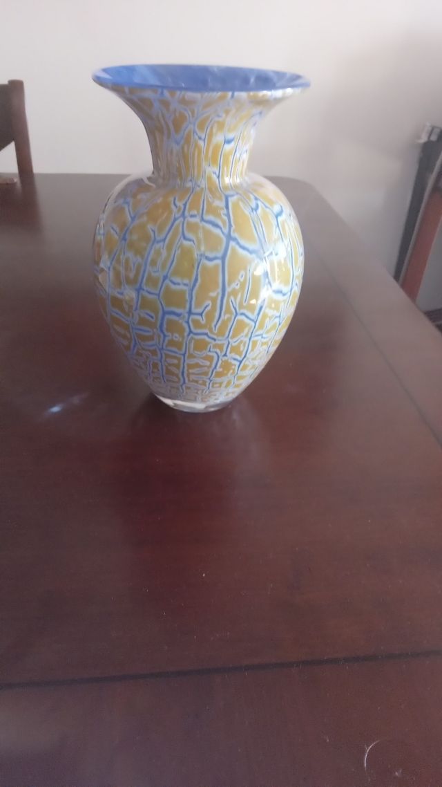 Jarròn de cristal hecho a mano