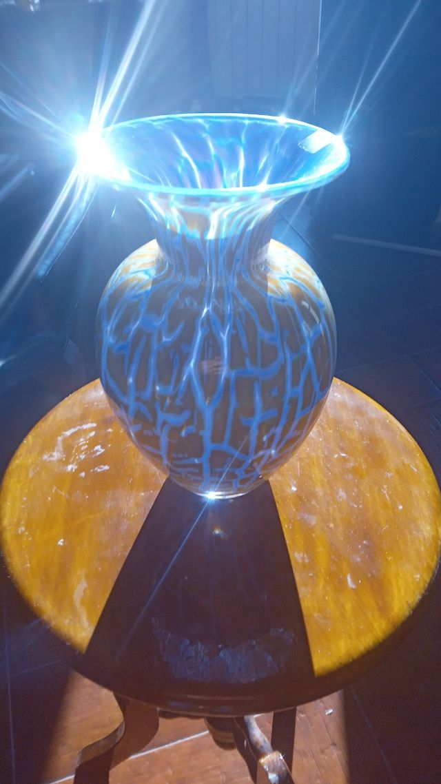 Jarròn de cristal hecho a mano