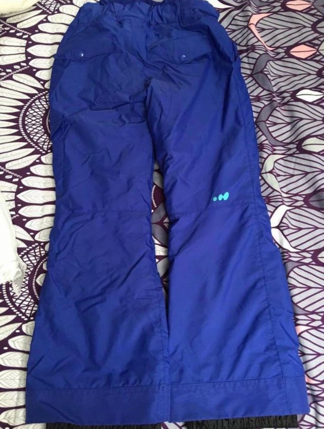 Pantalon nieve talla 8 y regalo guantes